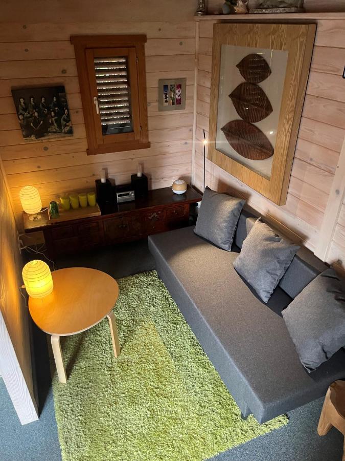 Gite Et Chambre D'Hote Gussignies Luaran gambar
