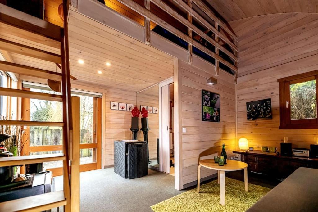 Gite Et Chambre D'Hote Gussignies Luaran gambar